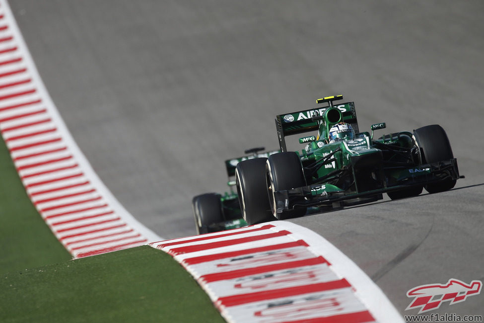 Charles Pic y Giedo van der Garde juntos en la carrera