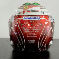 Vista trasera del casco especial de Felipe Massa