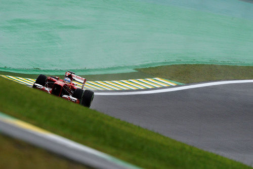 Fernando Alonso rueda al máximo con su F138
