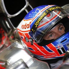 Mirada de Jenson Button en su MP4-28