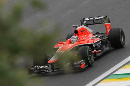 Jules Bianchi pilota su Marussia en los libres de Interlagos