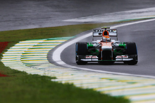 Pista mojada para Adrian Sutil