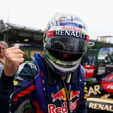 Sebastian Vettel celebra la pole en Brasil