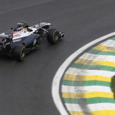 Curva en Interlagos para Pastor Maldonado