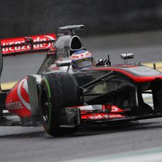 Jenson Button no pudo pasar a la Q3 en Brasil