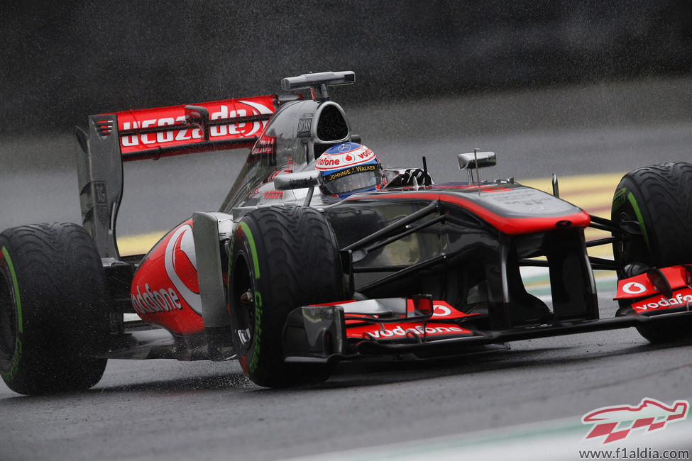 Jenson Button no pudo pasar a la Q3 en Brasil