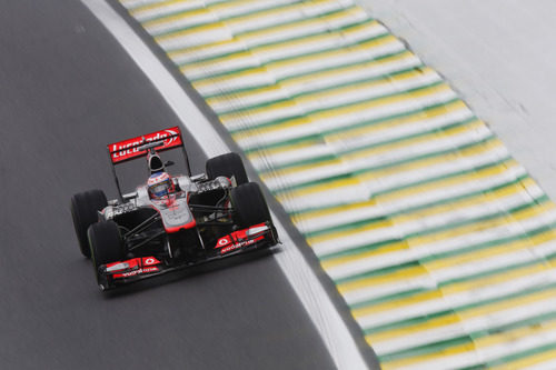 Jenson Button buscará remontar en carrera