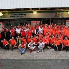 Marussia celebra la décima posición en el mundial de constructores
