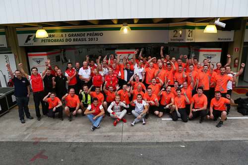 Marussia celebra la décima posición en el mundial de constructores