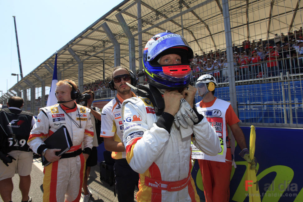 Grosjean en la parrilla de salida