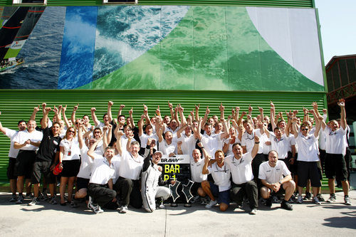 El equipo Brawn GP celebra su victoria