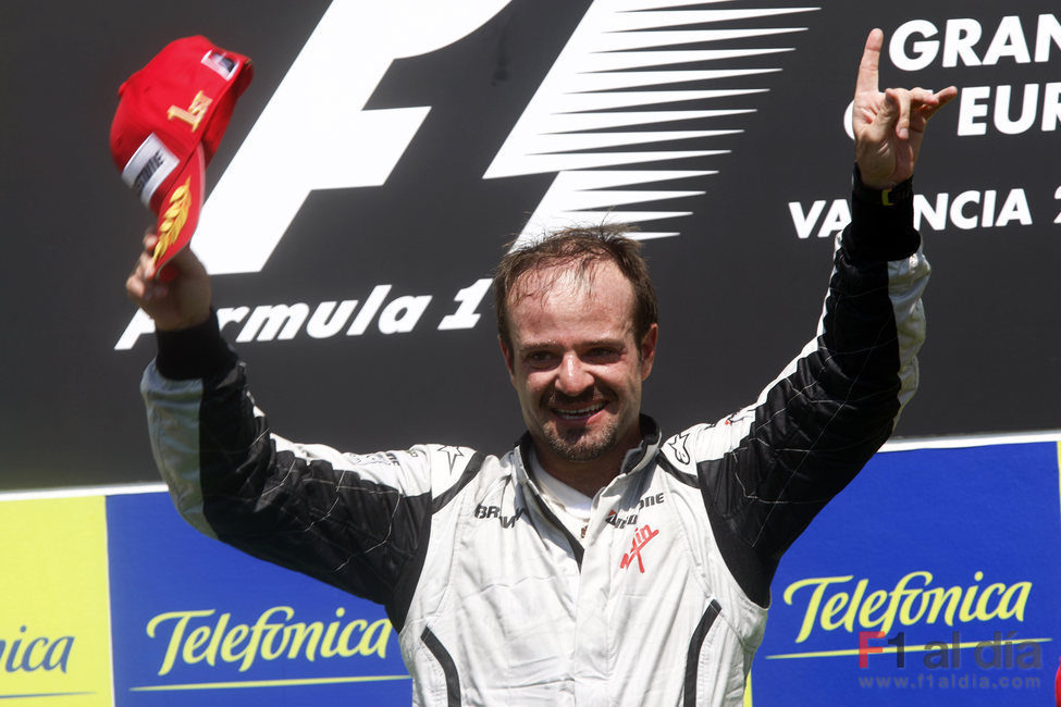 Barrichello logra la victoria