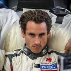 Adrian Sutil concentrado en su nuevo asiento