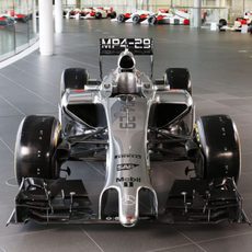 Otra vista frontal del MP4-29