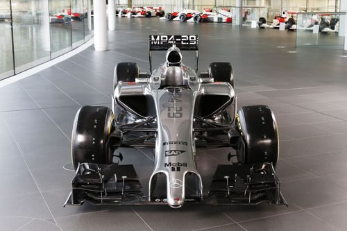 Otra vista frontal del MP4-29