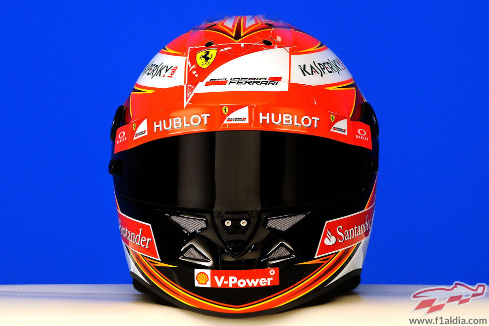 Casco de Kimi Räikkönen para 2014: vista frontal