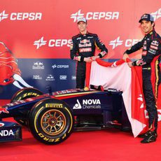 Vergne y Kvyat descubren el STR9 en Jerez