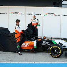 Nico Hülkenberg y Sergio Pérez descubren el VJM07