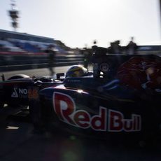 Jean-Eric Vergne sale de boxes en Jerez