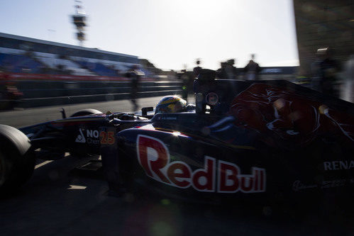 Jean-Eric Vergne sale de boxes en Jerez