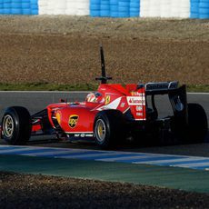 Kimi Räikkönen a los mandos del F14-T