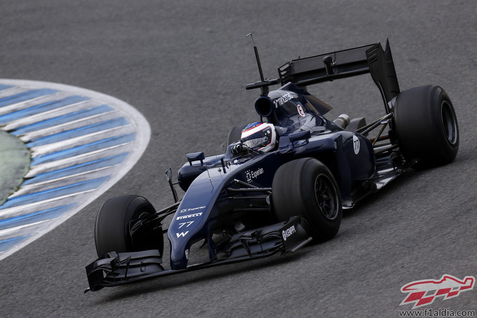 El FW36 avanza con Valtteri Bottas