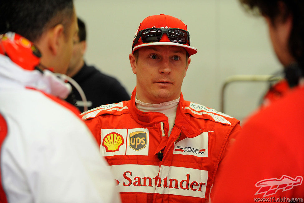 Kimi Räikkönen termina segundo en Jerez