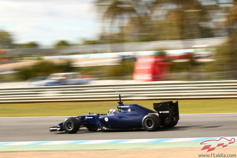 Valtteri Bottas finaliza su trabajo en Jerez