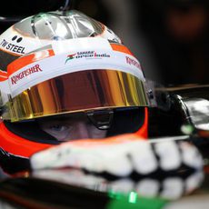 Nico Hülkenberg concentrado antes de salir a probar