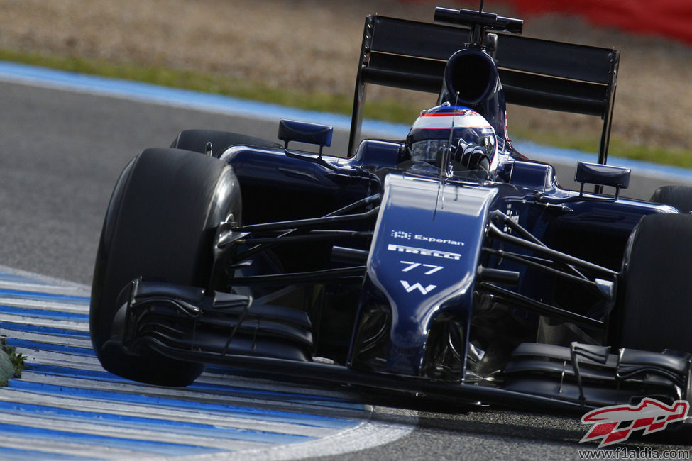 Valtteri Bottas con el FW36 en Jerez