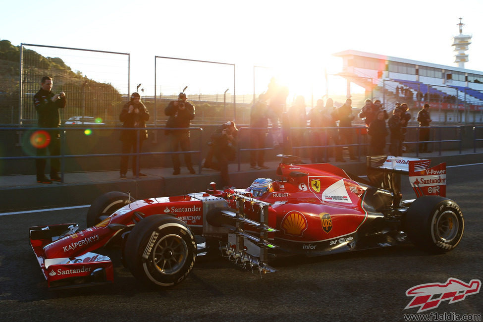 Fernando Alonso, a la guerra en Jerez