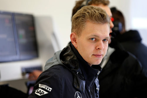 Kevin Magnussen en el box