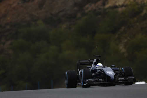 Felipe Massa lidera los tiempos con Williams
