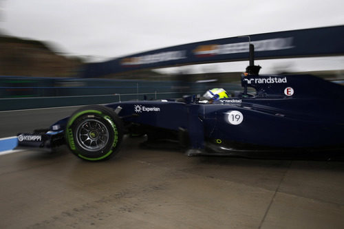 El Williams FW36 rueda en Jerez