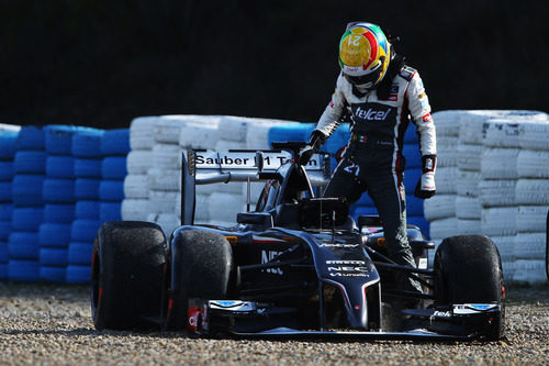 Esteban Gutiérrez se baja del Sauber C33