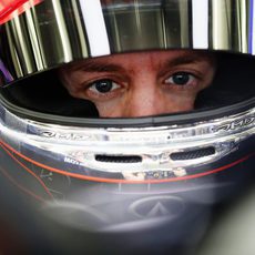 Sebastian Vettel, en su cockpit
