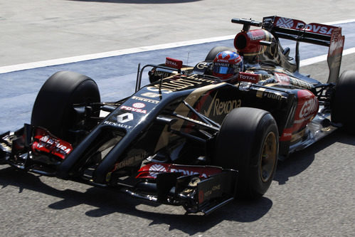 El Lotus de Romain Grosjean se estrena en Baréin