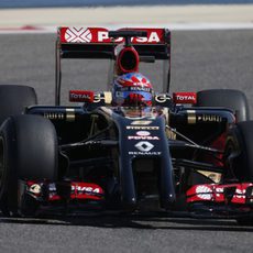 Romain Grosjean solo acumuló 8 vueltas