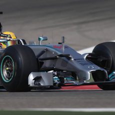 Lewis Hamilton prueba el compuesto experimental