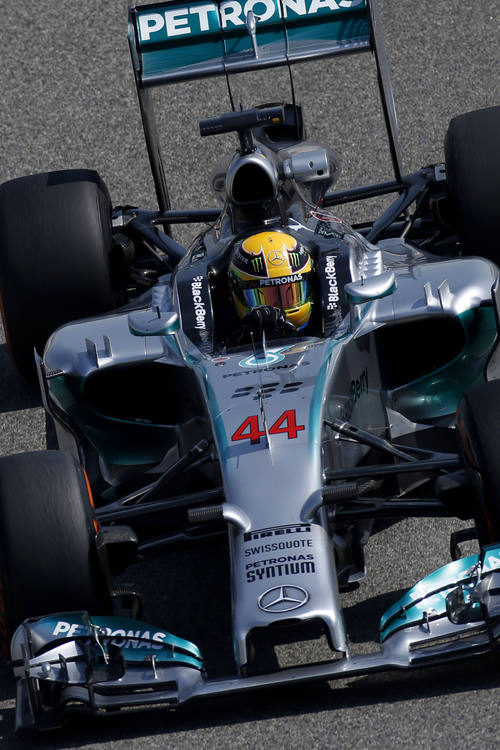 Nueva vuelta en Sakhir para Lewis Hamilton