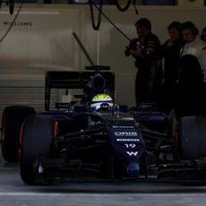 Felipe Massa abandona el box de Williams