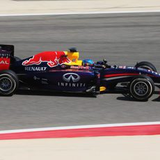 Red Bull recupera sensaciones en Baréin con Vettel al volante