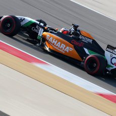 El Force India VJM07 en Sakhir con Hülkenberg al volante