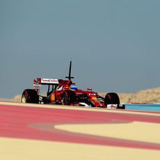 Pruebas en el desierto para Fernando Alonso