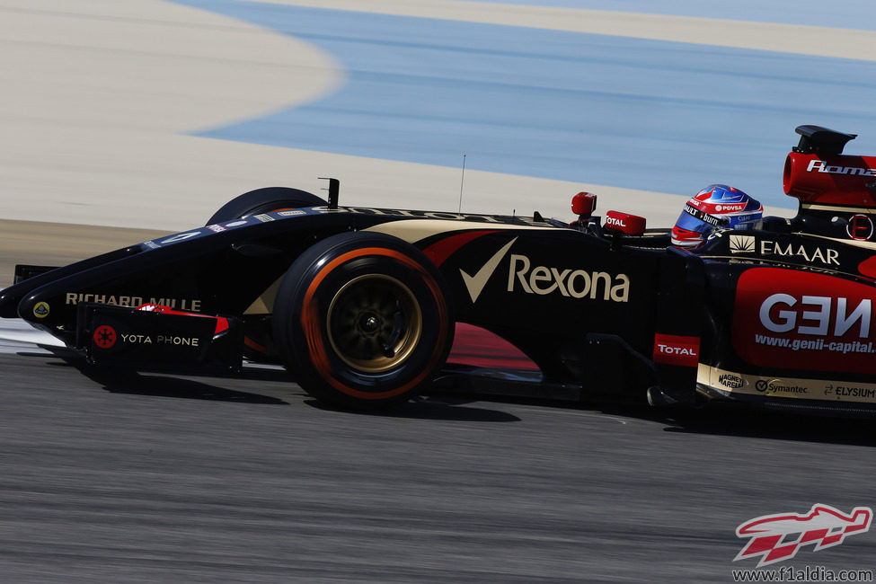 Romain Grosjean acaba el día con 18 vueltas