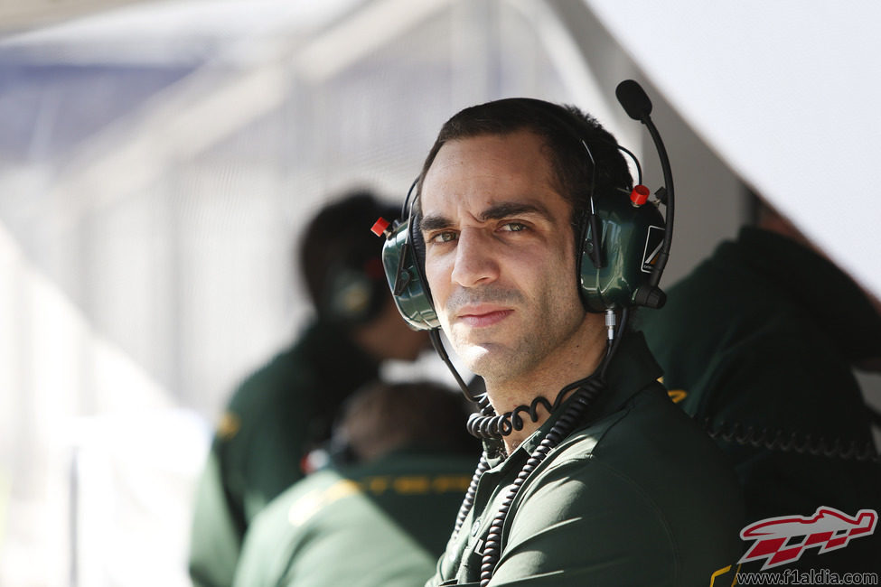 Cyril Abiteboul, jefe de Caterham en Baréin