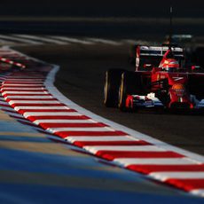 Kimi Räikkönen abre el DRS del F14-T en el Circuito de Baréin