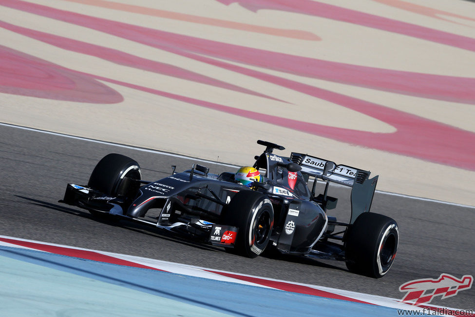 Esteban Gutiérrez continúa mejorando tiempos por el trazado de Sakhir