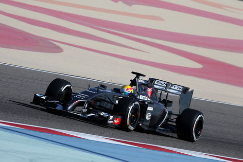 Esteban Gutiérrez continúa mejorando tiempos por el trazado de Sakhir