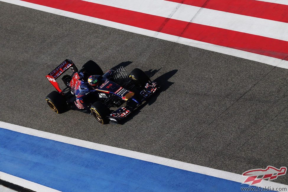 Jean-Eric Vergne sale a pista con neumáticos blandos